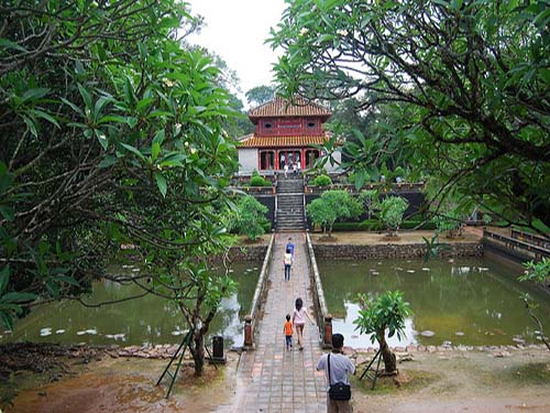 Tour Huế ghép đoàn